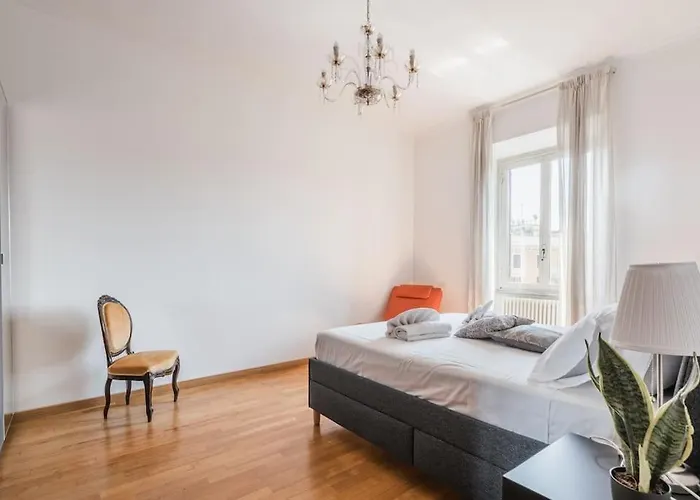 Charme E Lusso A San Pietro Apartament